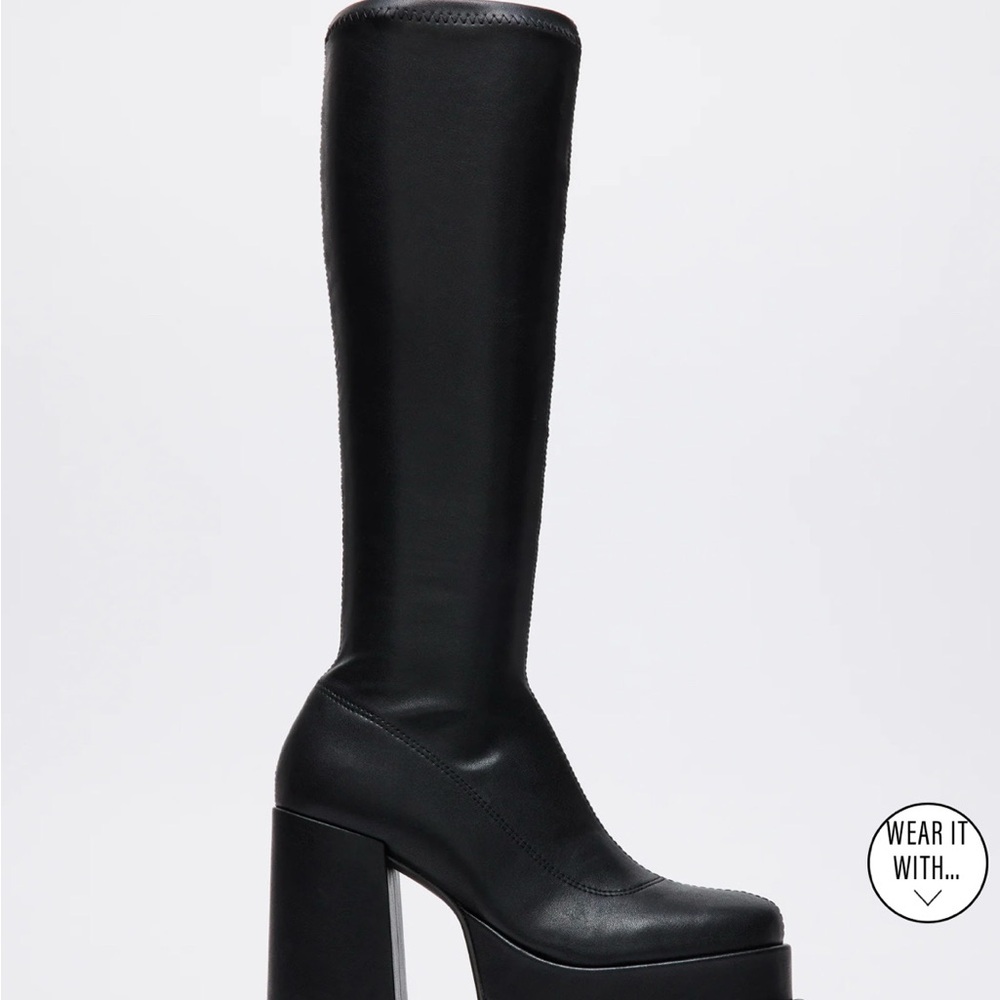 Steve Madden Black Platform Boots - Picture 3 of 3